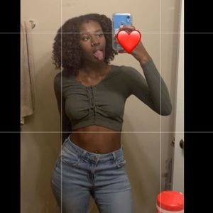 Meet your Posher, Tai